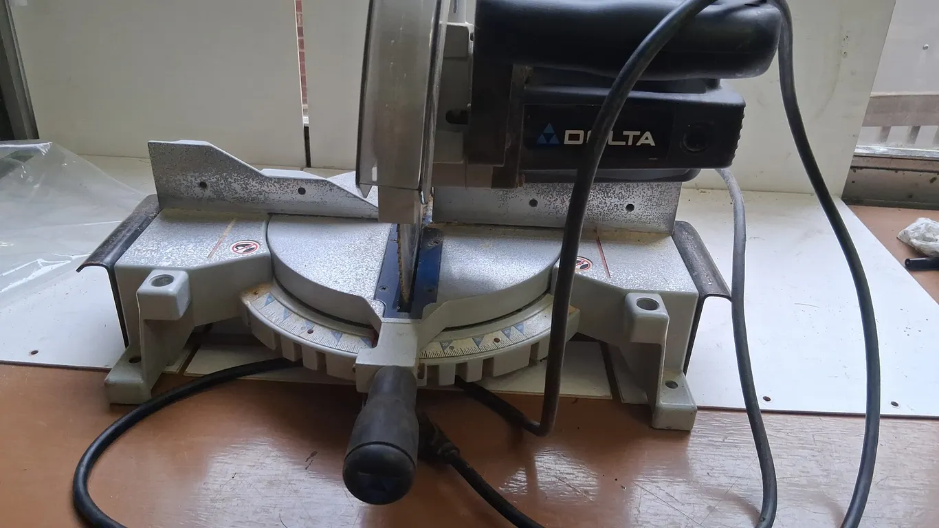 Delta Circular Table Saw