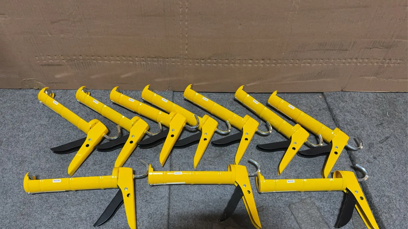 Set of 10 brand new caulking guns