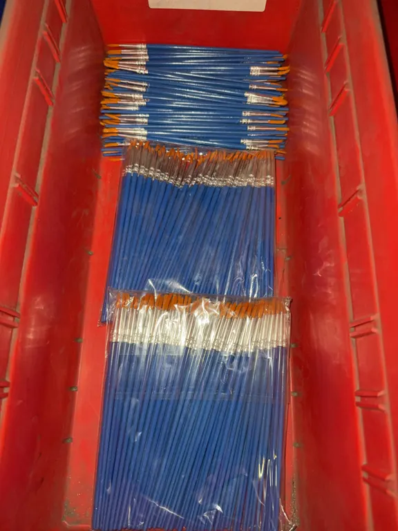 Bin of 1/4 art brushes