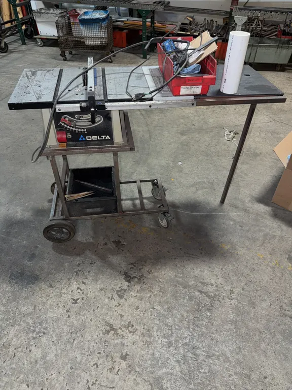 Delta Table Saw On Rolling Cart 