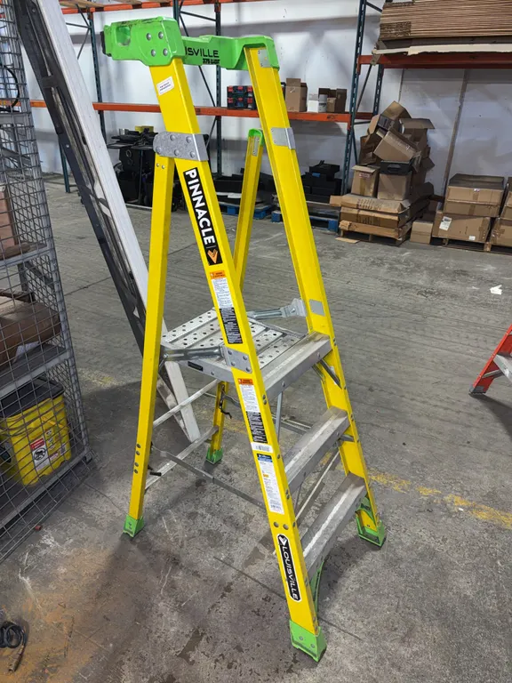 Louisville platform ladder 