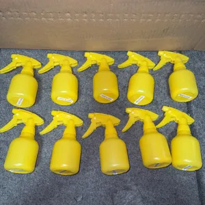 Set of 10 new spray bottles