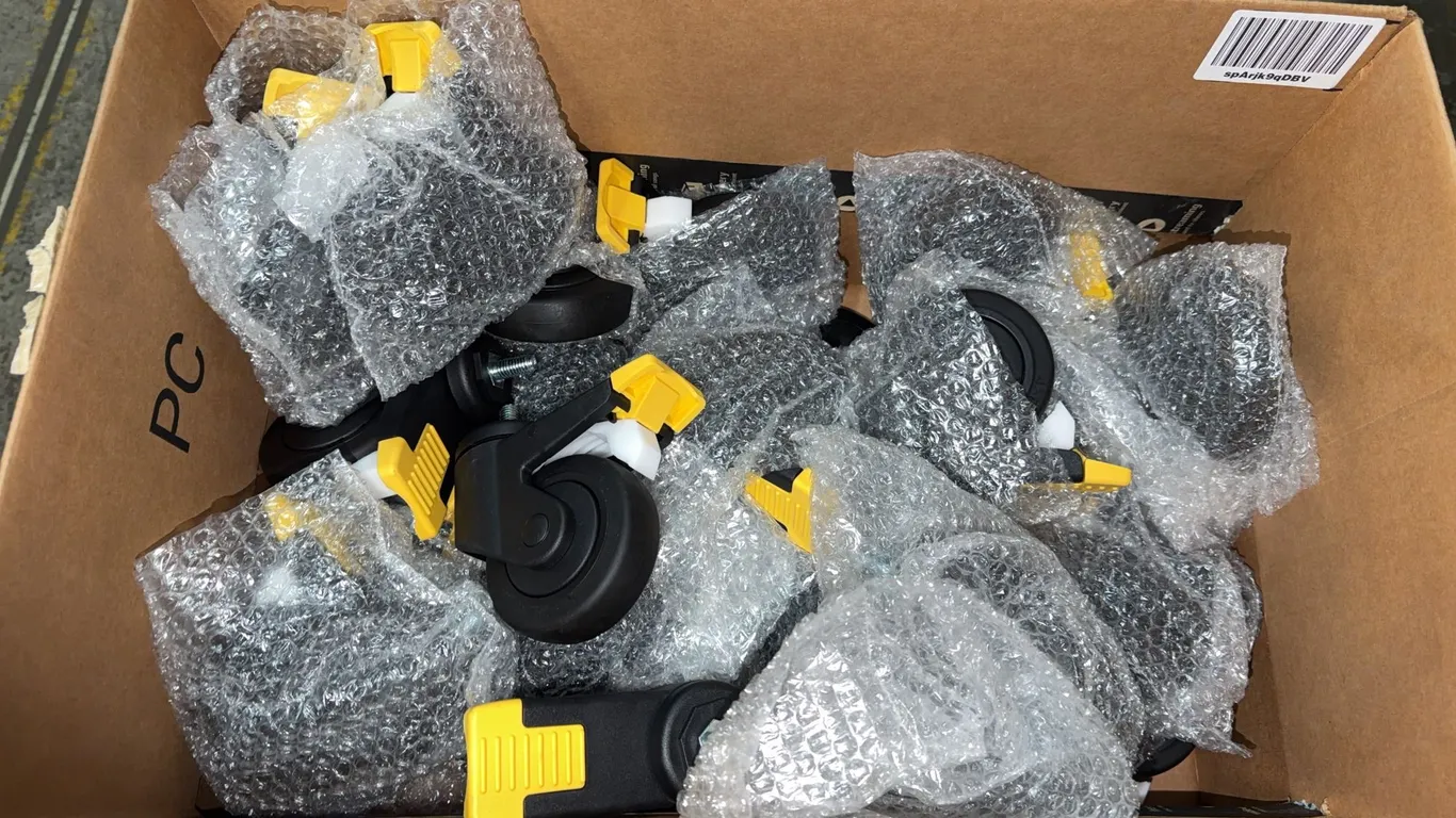31 Plastic Style Caster Wheels