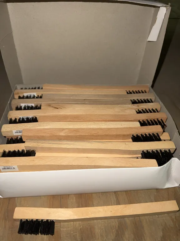 Box of small brushes 48 per box