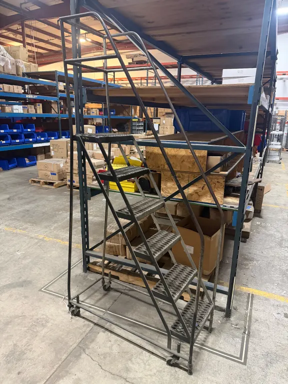 Rolling Ladder