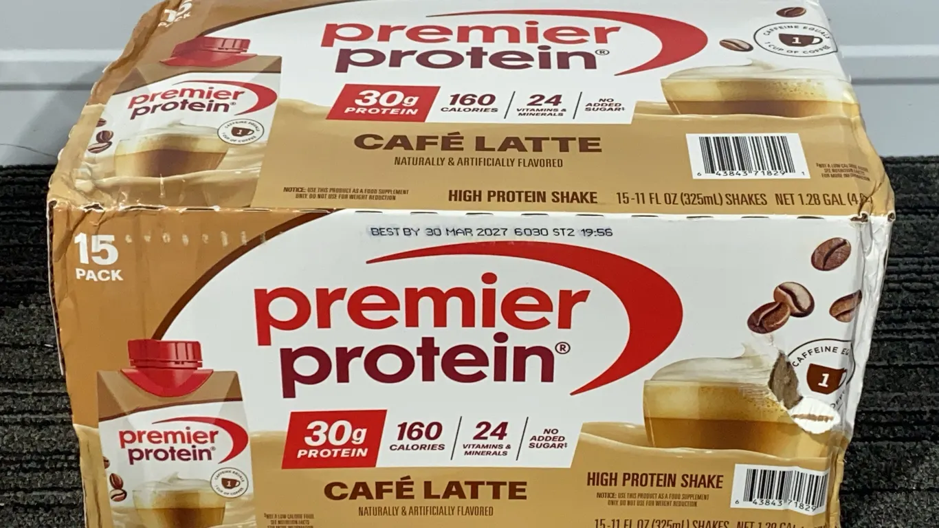 *NEW* Premier Protein 30g High Protein Shake, Café Latte, 15 Pack - Best by: 3/30/2027