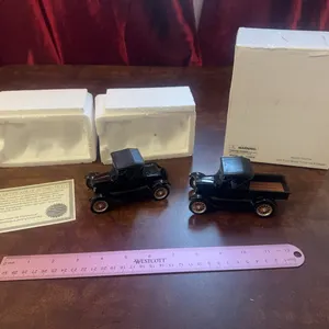 1925 Ford Model T Pick Up & Coupe