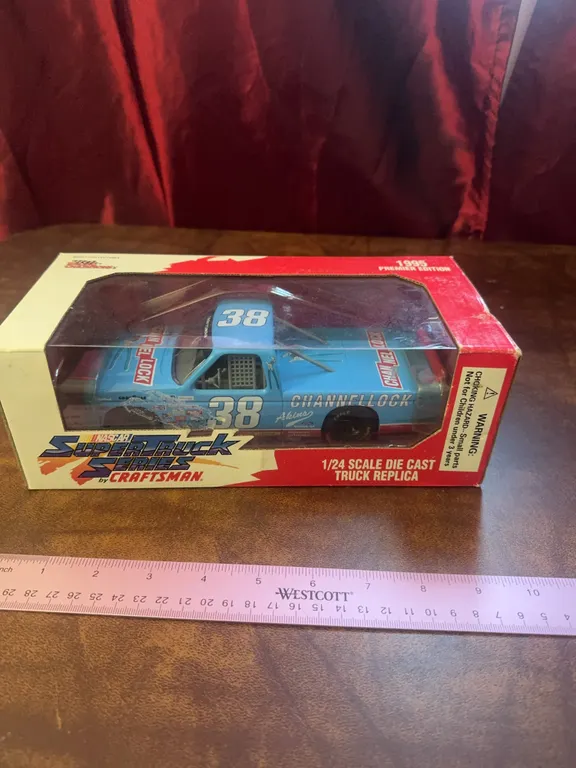 1995 Racing Champions SAMMY SWINDELL #38 Channel Lock NASCAR Truck 1/24 Diecast