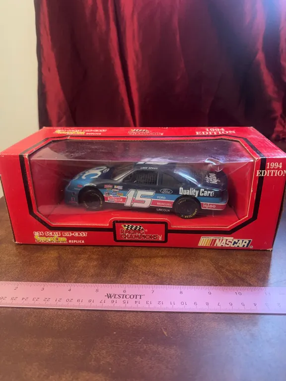 Racing Chanpions NASCAR 1994 edition #15