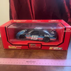 Racing Chanpions NASCAR 1994 edition #15