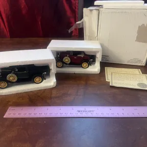 1931 Ford Pickup Model A & 1931 Ford Roadster Model A