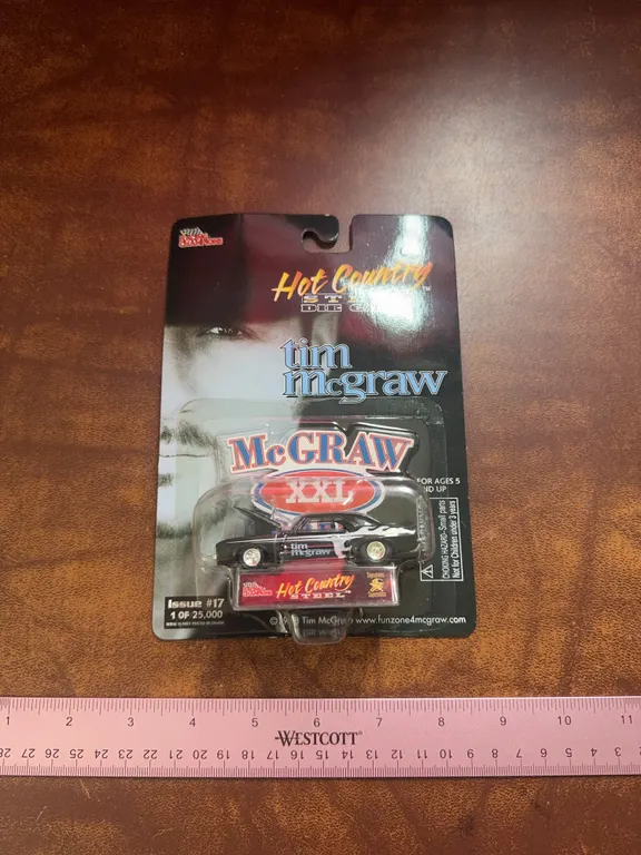 Racing Champions Hot Country Tim McGraw