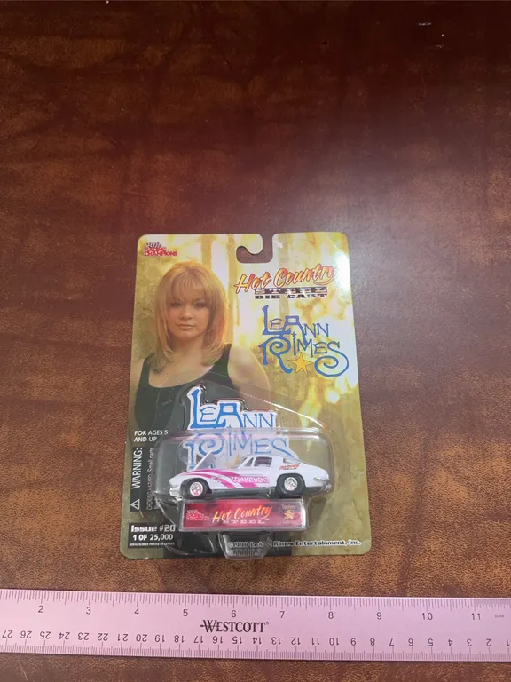 Racing Champions Hot Country Leann Rimes