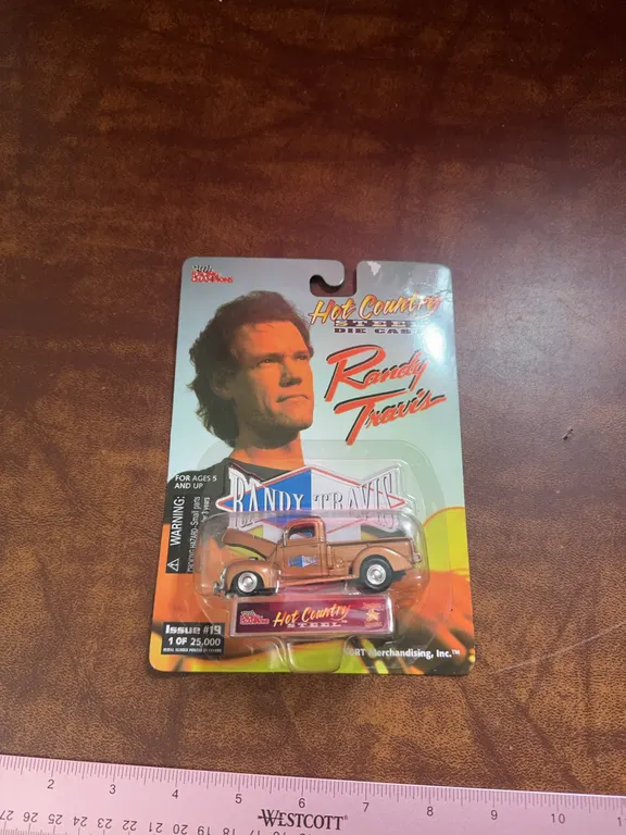 Racing Champions Hot Country Randy Travis