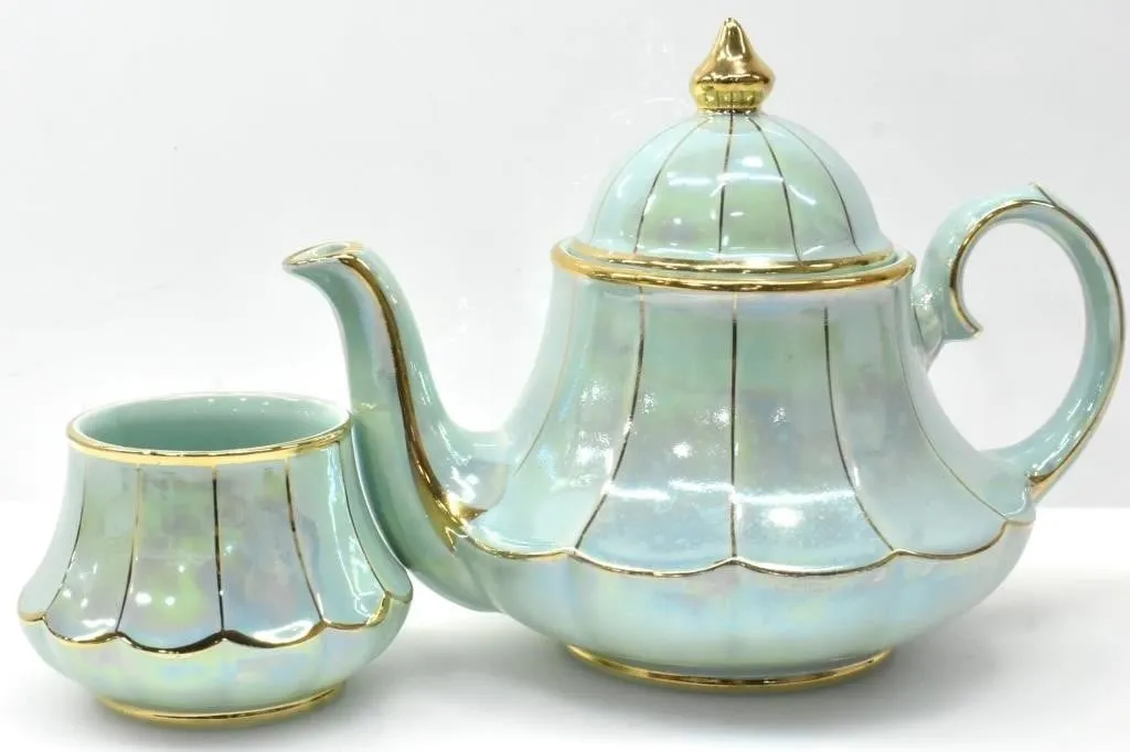 SADLER ENGLAND LUSTER GLAZED TEA POT & SUGAR BOWL