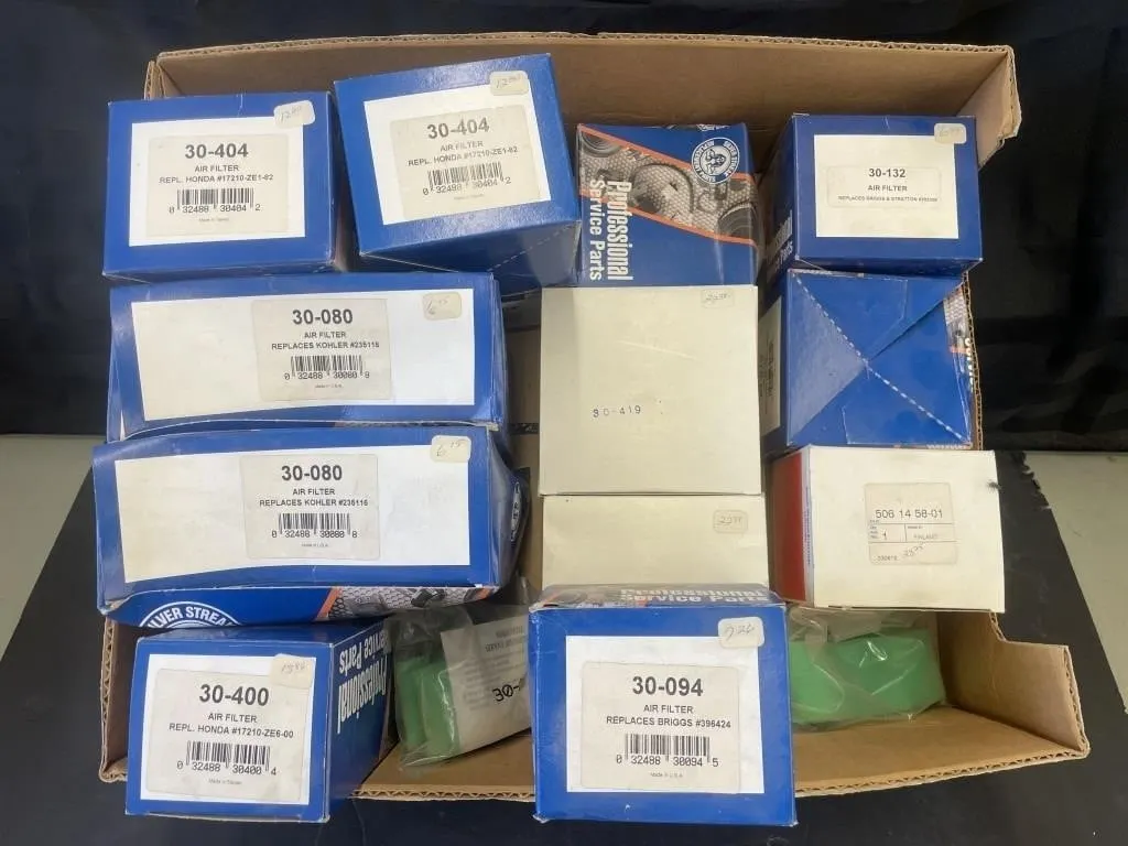 More than a dozen filters for small engines.
