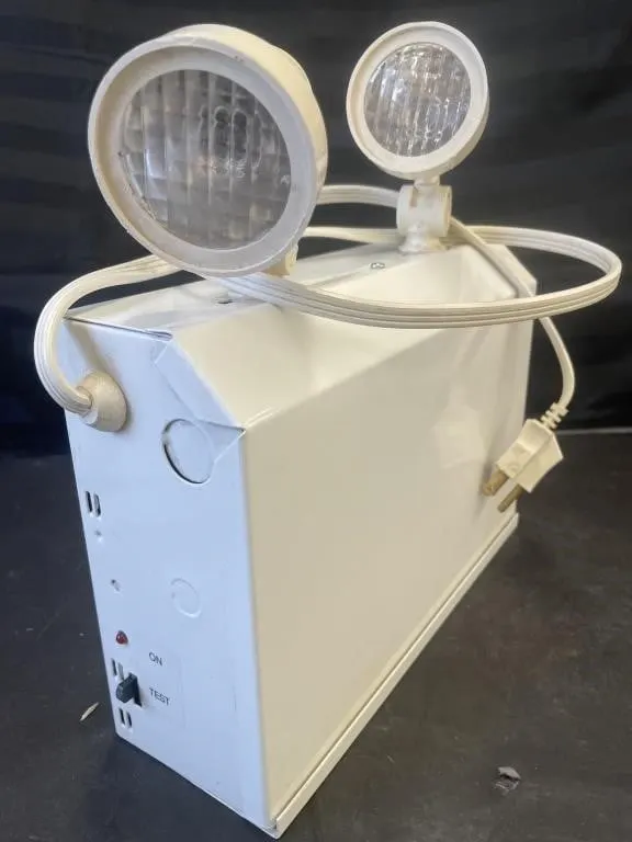 Thomas & Betts Emergi-Lite. 6V compact steel