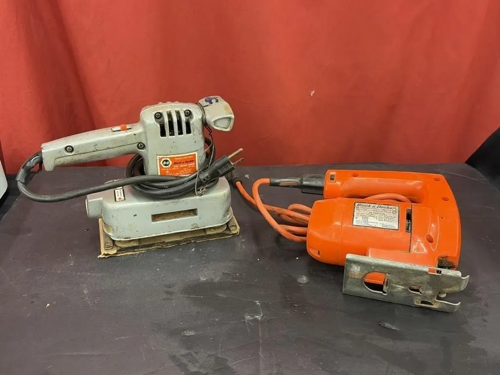 Black & Decker Deluxe Sander & Jig Saw