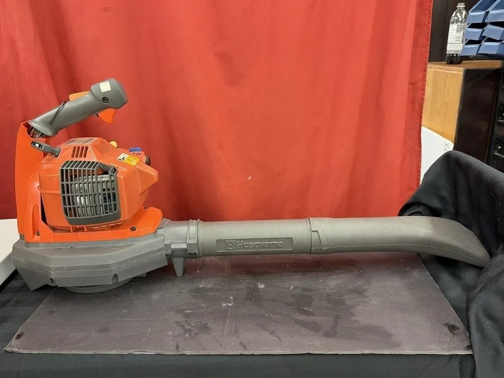 Husqvarna 225HBV Hand-held Blower