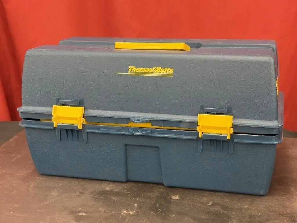 New Thomas & Belts Tackle Box