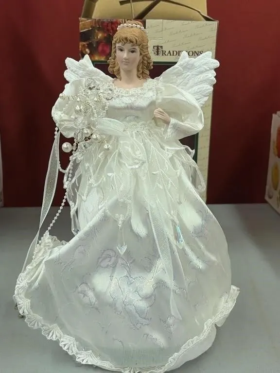 Traditions Lighted Angel Tree Top