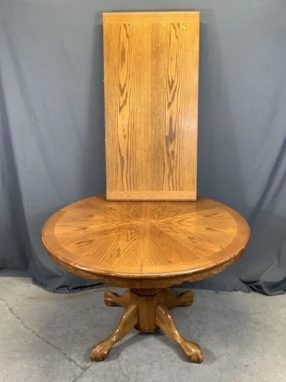 Oak Pedestal Kitchen Table w Leaf