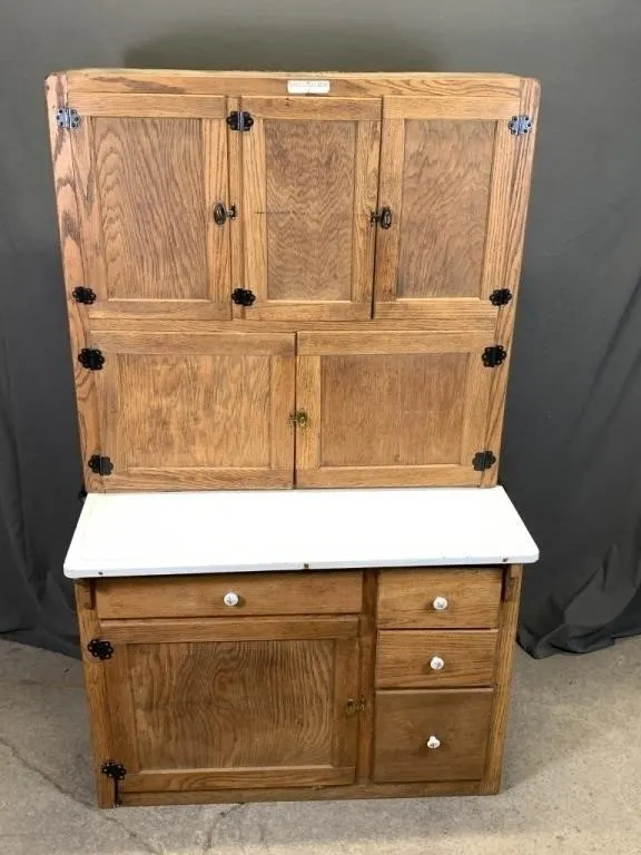 Hoosier Kitchen Cabinet w Flour Sifter