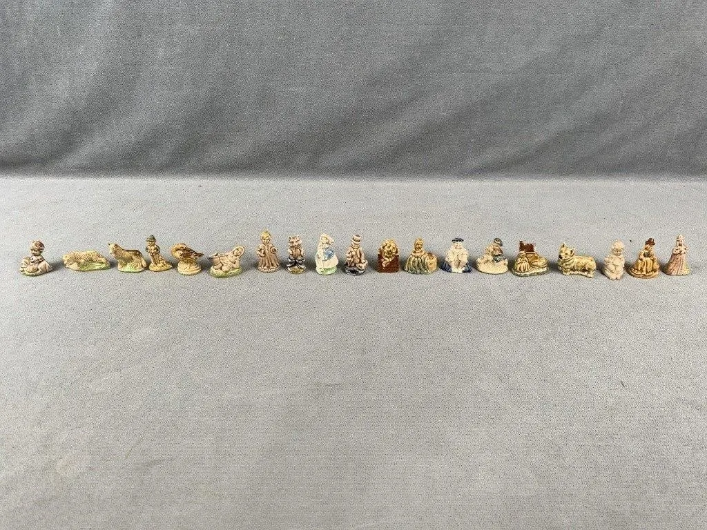 Tea Wade Figurines