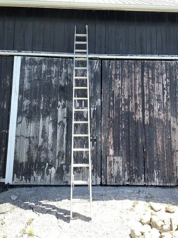 Aluminum Extension Ladder