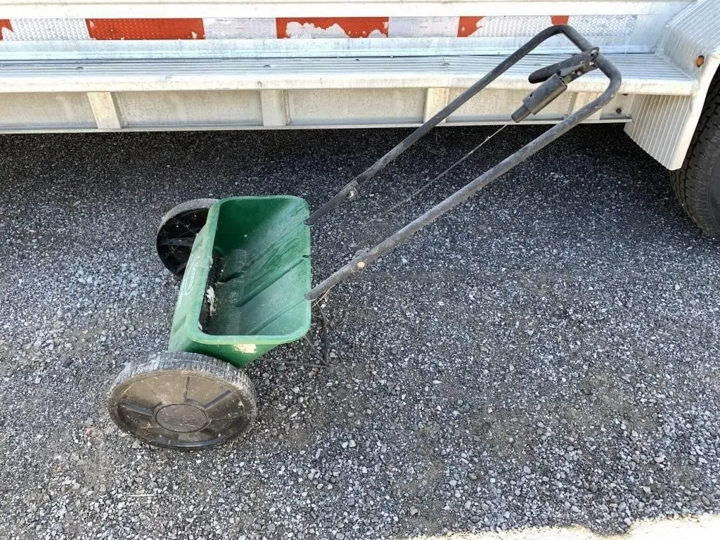 Scotts Fertilizer Spreader