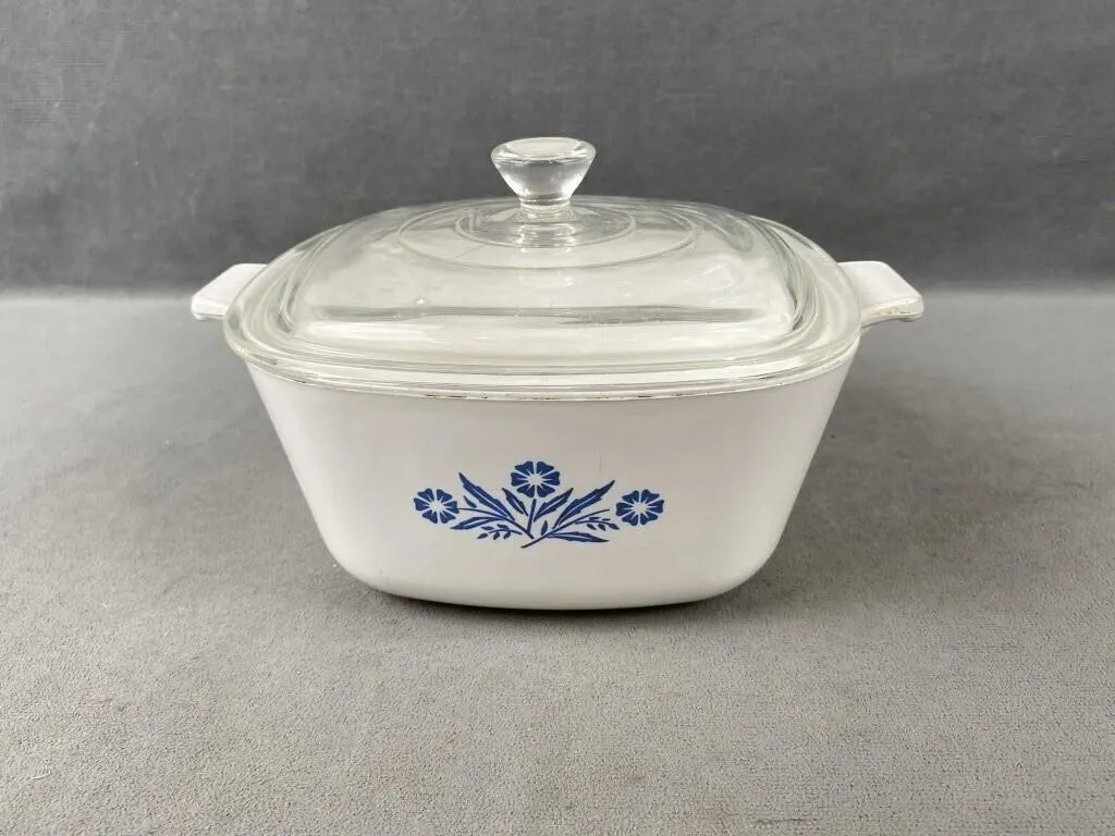 Corning Ware Dish w Lid