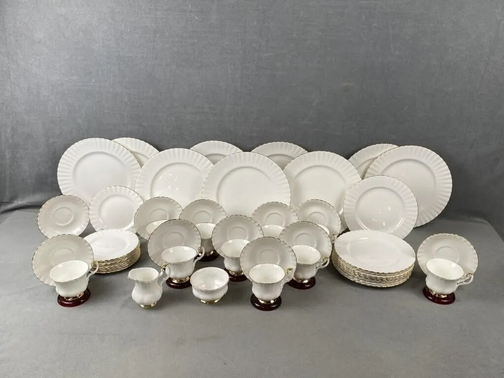 Royal Albert "Val D'or" Dinnerware Set