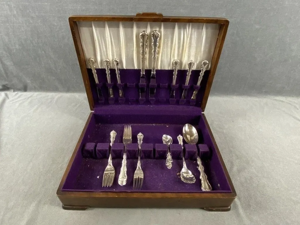 International Sterling "Angelique" Flatware w Case