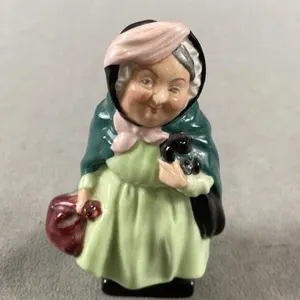 Royal Doulton "Sairey Gamp" Figurine