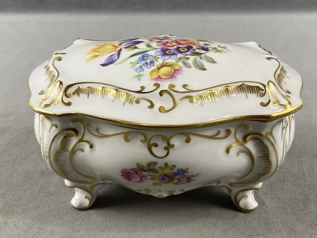 Porcelain Trinket Box w Lid - J Menau