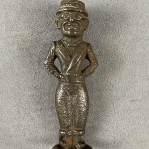 Vintage Cast Iron Nut Cracker