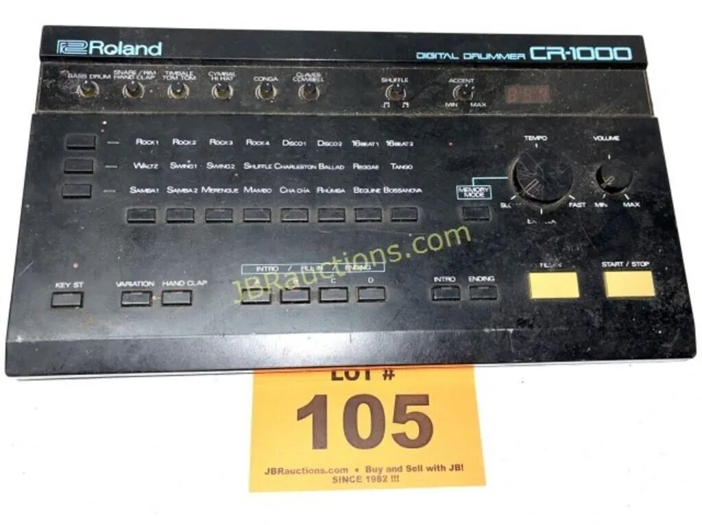 ROLAND DIGITAL DRUMMER CR-1000