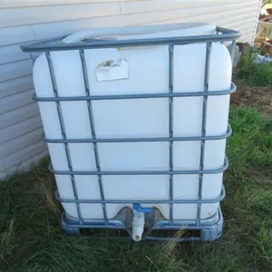 100 gal. Square Poly Water Tank w/valve