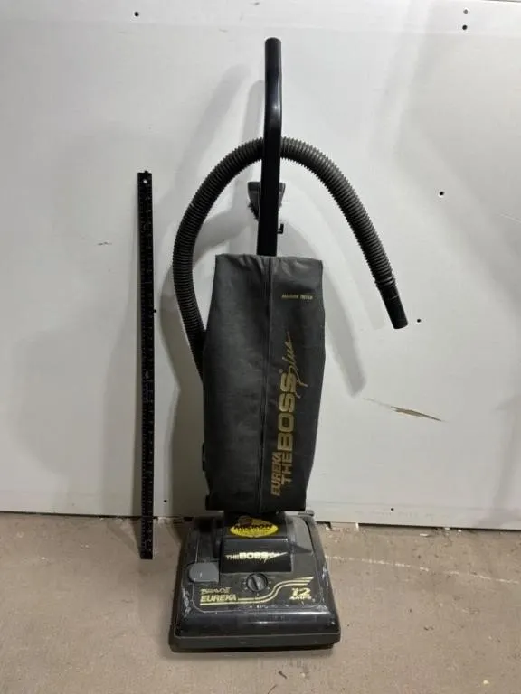 Eureka Bravo II The Boss Plus Vacuum