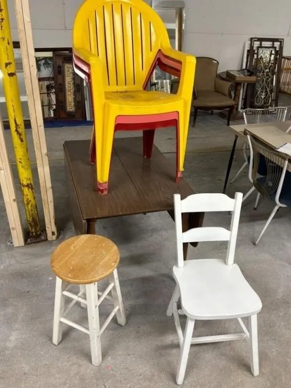 6pc Mixed Furniture - Table, Chairs & Stool