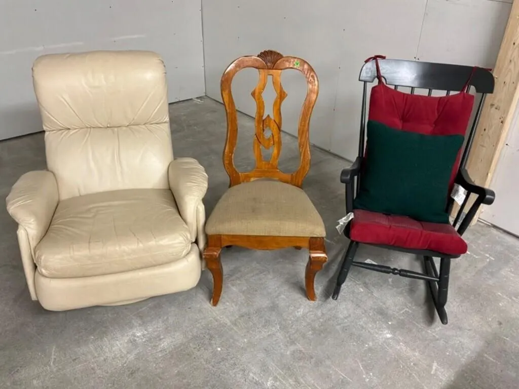 Mixed Seating Group (Lot of 3)
