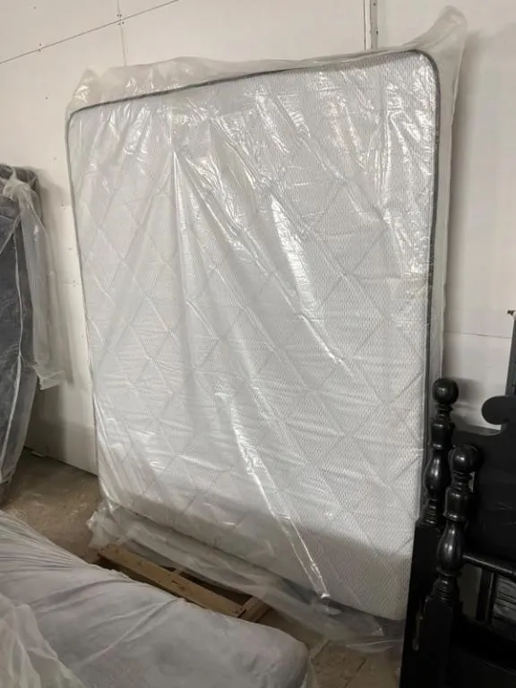 Christianson 6.5in Mattress RVR023-1058
