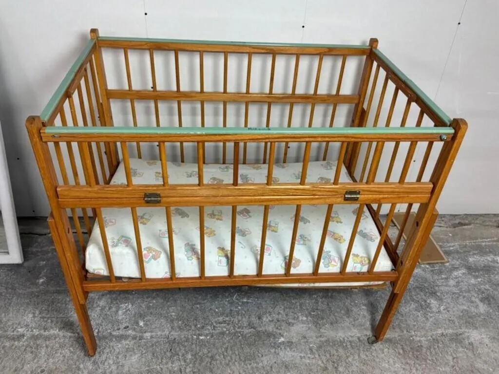 Wooden Port-a-Crib with Mattress