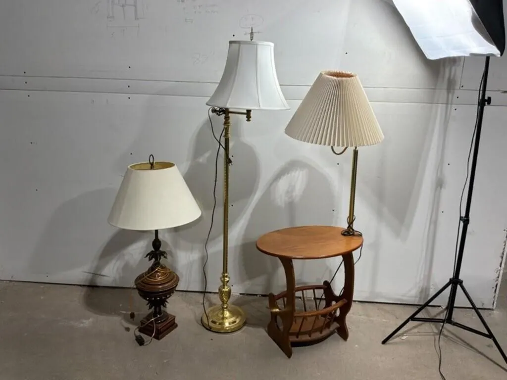 3 Lamps & Side Table - 4pc Set