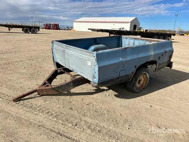 Chevrolet 8 ft S/A Pickup Box Trailer (Inoperable)