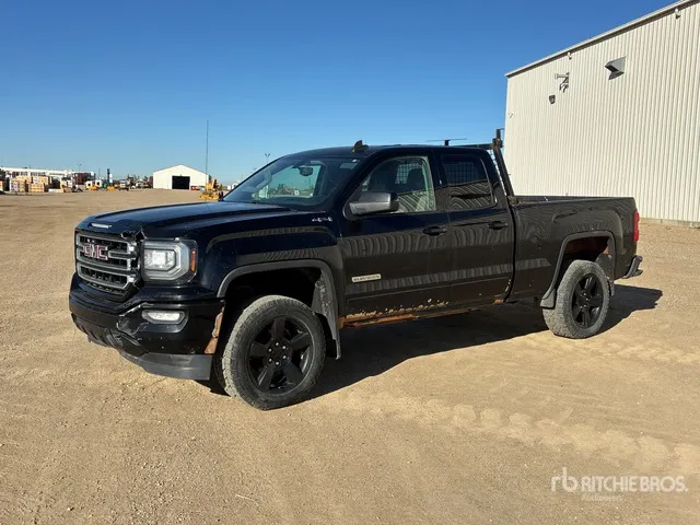 2017 GMC Sierra 1500 4x4 Crew Cab Pickup