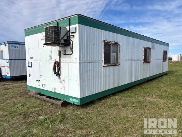 2001 Williams/Scotsman 40 ft x 12 ft Skid-Mounted Mobile Camp