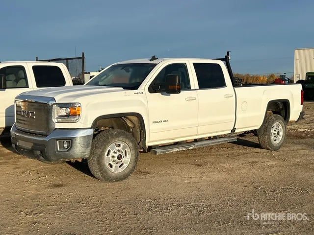 2019 GMC Sierra 2500 SLE 4x4 Crew Cab Pickup (Inoperable)