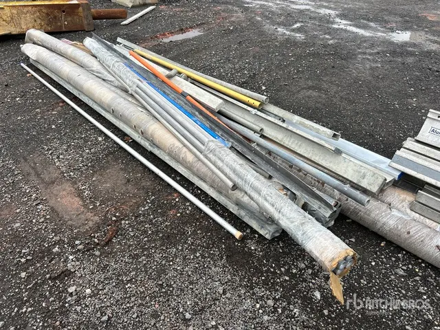 Quantity of Concrete Finishing Tools and Handles