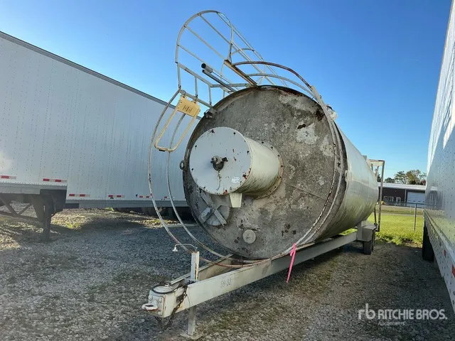 2009 Montana Portable Cement Silo